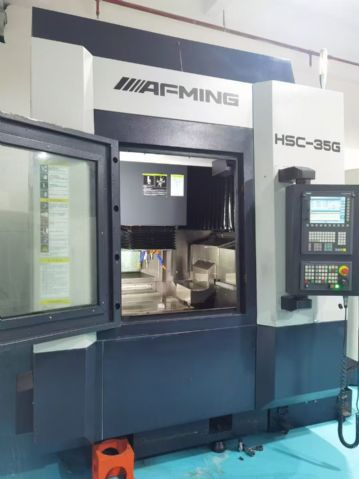 上新一台准新埃弗米HSC-35G高速加工