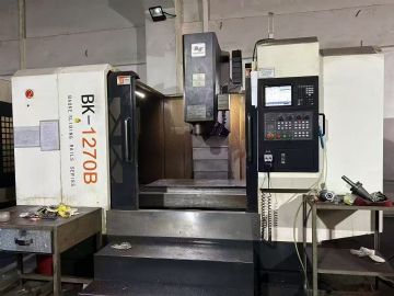 特价加工中心，宝烽1270三轴硬轨,三菱