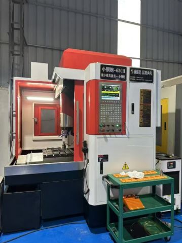 双胞胎精品汇高小钢炮650高速机精雕机