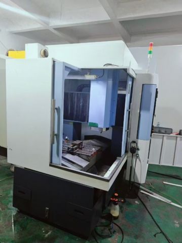 到货一台兆群650精雕机，三菱M70A系