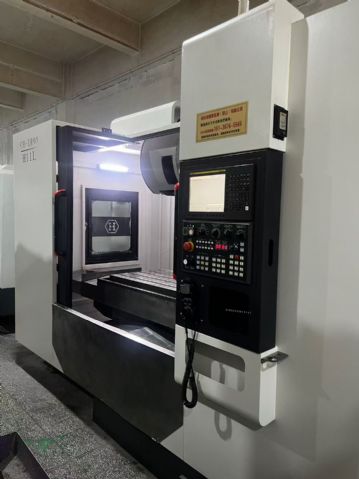 特价成合铁V1160两线一硬加工中心、Y