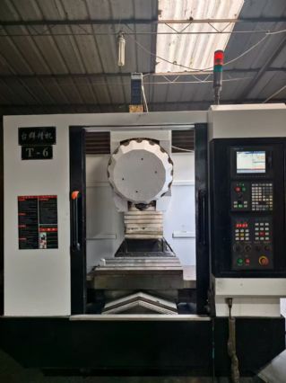 台群T6钻攻机，16把德大刀库，三菱M7