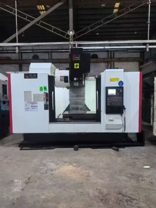 准新宝菱1690三线轨加工中心，三菱mv