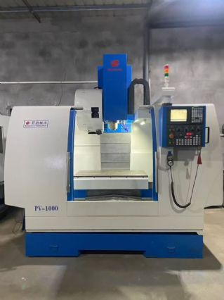 双胞胎台湾巨庭PV-1060三线轨加工中