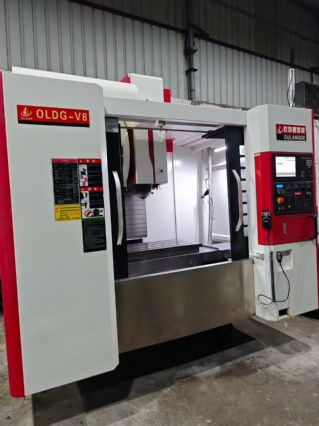 准新欧朗德V-850加工中心，三菱M80