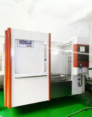 厚道v850三线轨加工中心，发那科MFP