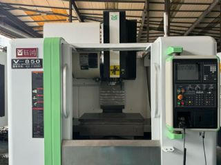 刚到钰鸿V850加工中心，三线重型线轨，