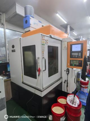 工厂在位双胞胎650雕铣机，大厂一直做铜