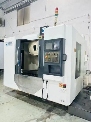 到货一台起航V850加工中心，三菱M70