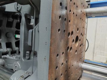 海天MA250吨伺服机，有油有斗二手注塑