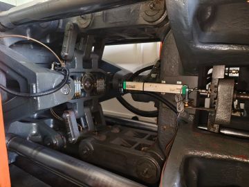 震雄268吨伺服机二手注塑机