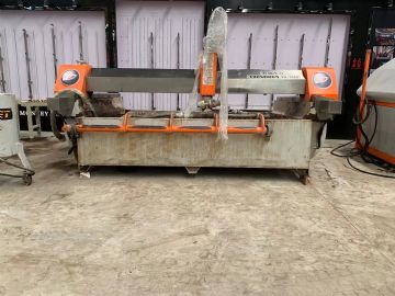 转让永达水刀切割机 成色好 价格优惠