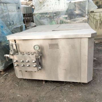 出售5吨二手均质机多台，9成新，需要的老