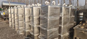 供应二手食品设备，出售杀菌锅，进料车，冻