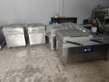 食品厂便宜处理一批设备，全新清洗机，真空