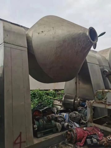 二手双锥混合机出售，长期供应各种二手混合