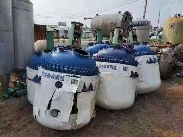 出售二手搪瓷反应釜多台 1立方-6立方便