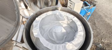 新到货一批1250型二手吊带离心机 成色