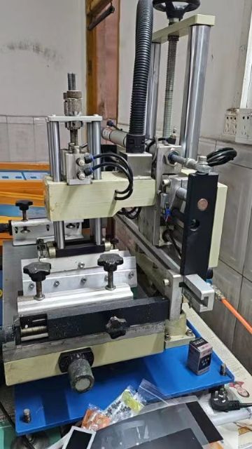 九成新二手台式丝印机3050台面，带吸气