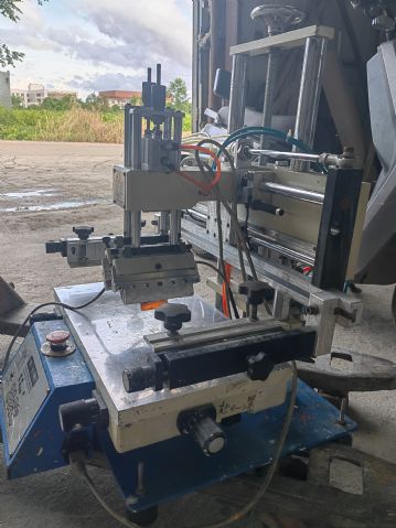 低价出售二手台式丝印机3050台面。