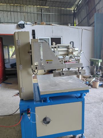 低价出售二手港艺丝印机70*100台面