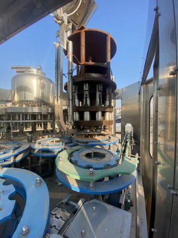 出售二手灌装机，三兴汇丰40头玻璃瓶灌装