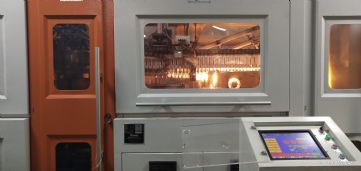 出售99新1出4腾跃吹瓶机，*可吹800