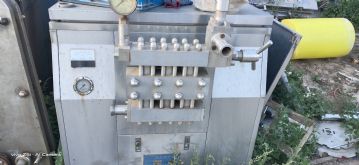 出售新到货高压均质机，需要的联系了，成色