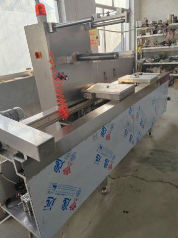 全新二手小型拉伸膜包装机，320拉伸膜真