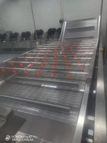 出售秋葵香菇气泡清洗机，预制菜加工流水线