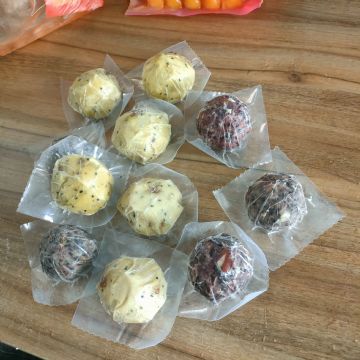 二手人参蜜片粘豆包拉伸膜真空包装机，有售