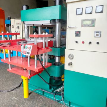 200吨二手硫化机单头带前顶推模