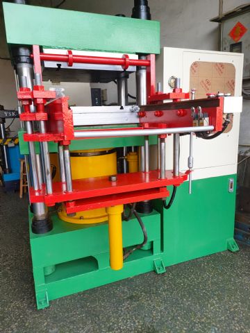 200吨二手硫化机转让