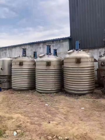 转让5000L不锈钢外盘管反应釜，7.5