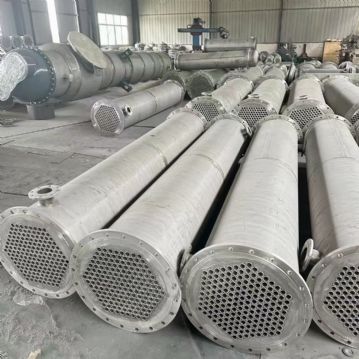 转让一台九成新二手列管冷凝器，换热器2平