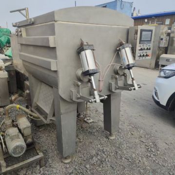 转让一台九成新二手650升双轴真空拌馅机