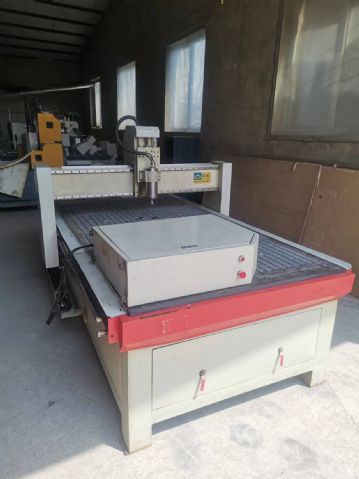 二手1325单头雕刻机处理2台