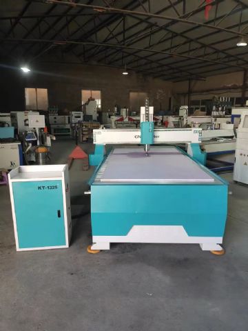 22年出厂1325雕刻机一台
