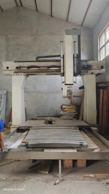 转让5轴数控雕刻机一台