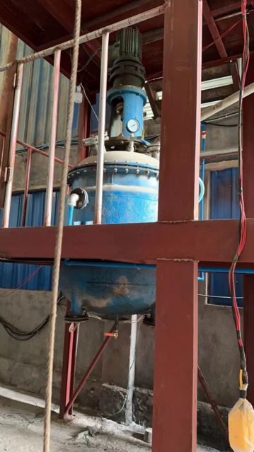 闲置转让500L不锈钢电加热反应釜 30