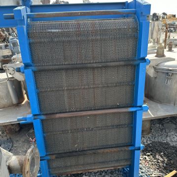 处理二手60平方钛材板式换热器 150平