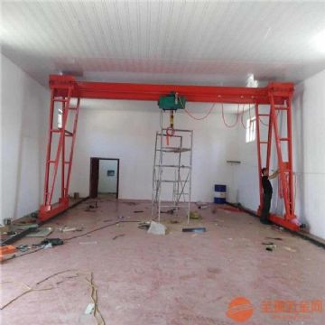 山东厂家出售小型龙门架有轨起重机无轨行吊