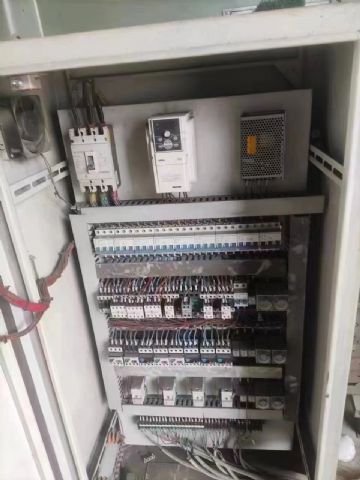 低价出售抛丸机宽一米二，高三百，可以抛不