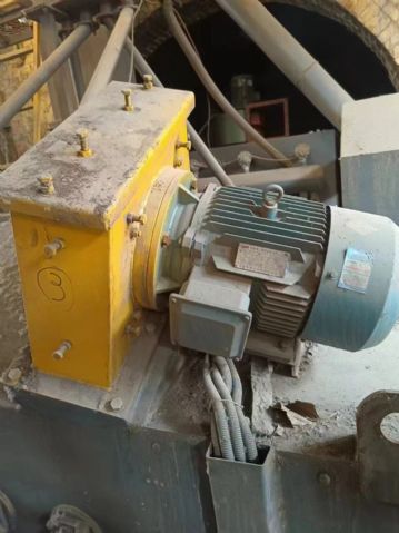 宽一米四，高两米八，九成新悬链通过抛丸机