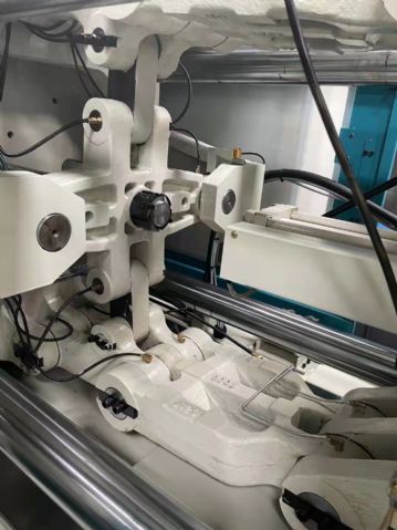 转让二手注塑机力劲PT200 保养好 低