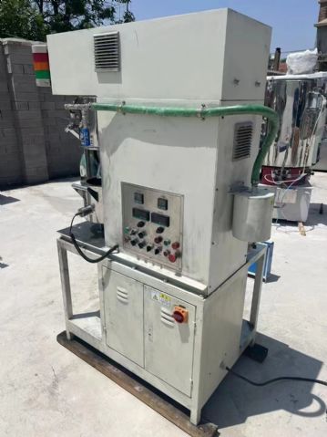 转让5升真空行星搅拌机一台，成色新