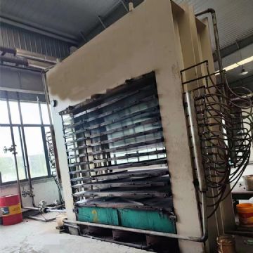 转让二手多层热压机4x8尺1500吨压力