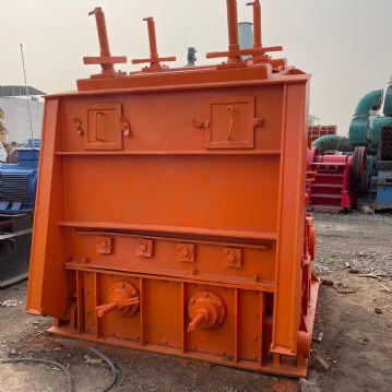 出售二手九成上海建设路桥1214三腔反击