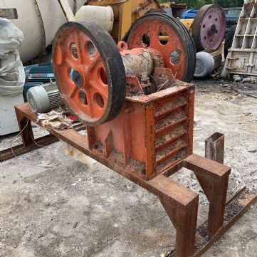 出售二手红星250X150小型鄂式破碎机