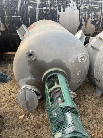 转让二手不锈钢搅拌罐 一台容积2立方上下